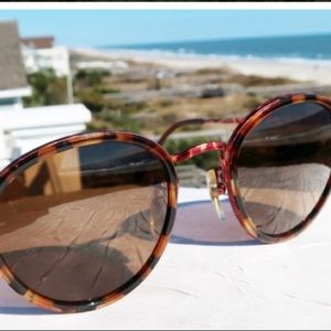 Giorgio Armani Vintage Tortoise Unisex Gatsby Sunglasses 101 788 Crystal Lens